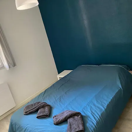 Apartament Duplex 2 Chambres, Terrasse & Metro A 200m