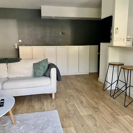 Duplex 2 Chambres, Terrasse & Metro A 200m *